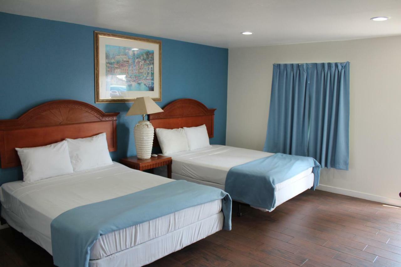 Oceanside Inn & Suites Kültér fotó